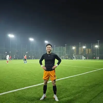 彭怡